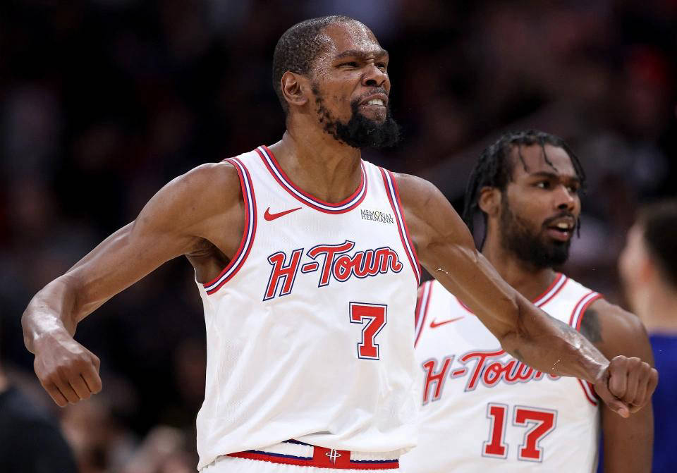 星空体育-包含字母哥在勇士比赛中出色防守费耶诺德伤情更新备战法国杯，网友：赛后曼联备战荷甲的词条